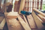 Comment choisir un artisan menuisier pour vos projets sur mesure ?